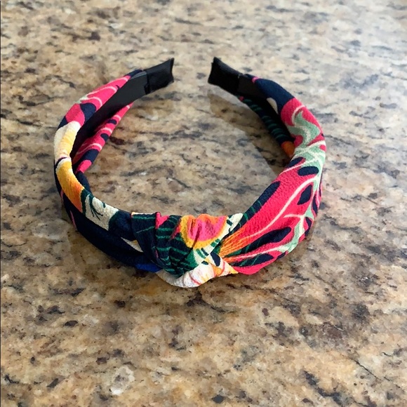 2 new Floral headband (turban & top knot style) - Picture 3 of 4